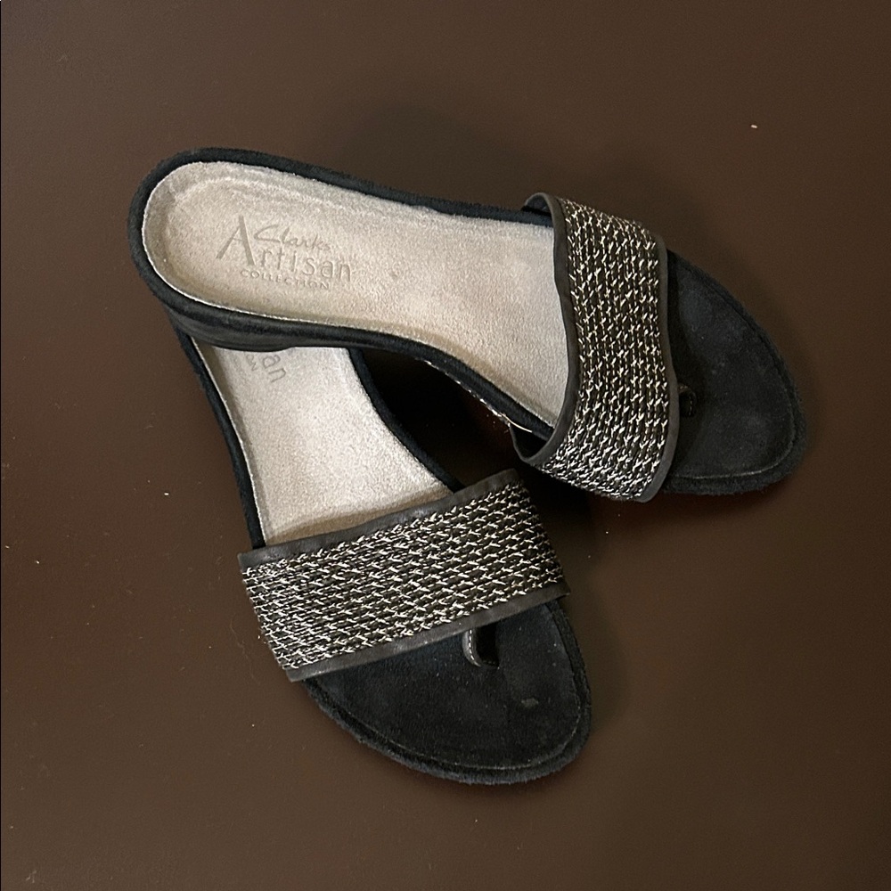 Clarks Women's Black and Silver Sandals SIZE 5.5 M